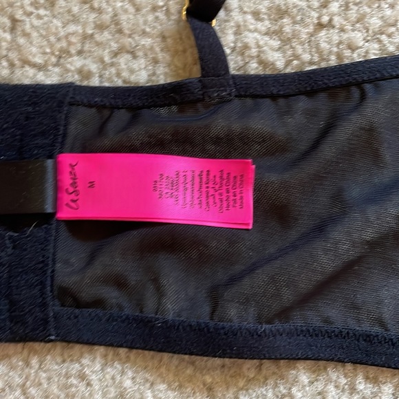 Black Lace Bra - Picture 7 of 10